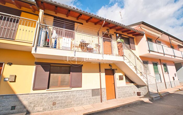 Casa quadrilocale in vendita in Novara