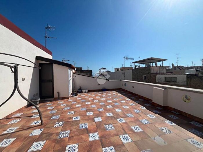 Appartamento trilocale in affitto in Vico Via Lungomare Caboto, Gaeta