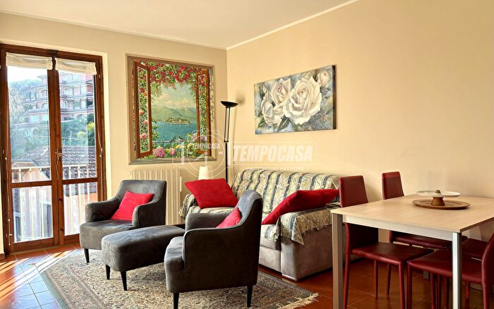 Appartamento trilocale in vendita in Via Selvalunga, Stresa