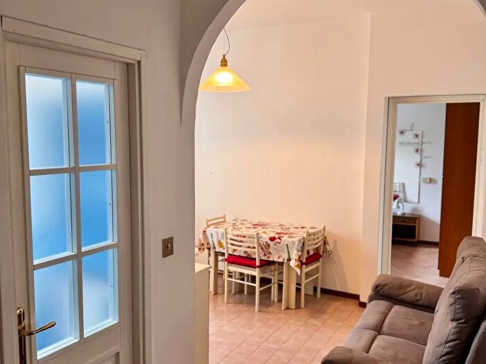 Appartamento bilocale in vendita in Via Asiago, Milano