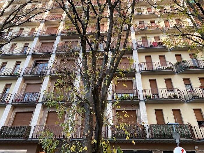 Appartamento monolocale in affitto in Largo Giovanni Battista Scalabrini, Giambellino, Milano
