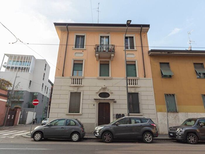 Appartamento monolocale in affitto in Via Giuseppe Ripamonti, Vigentino Fatima, Milano