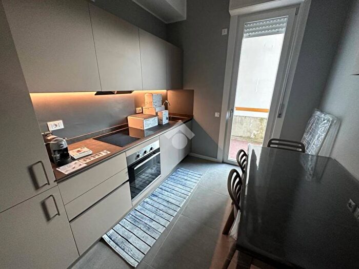 Appartamento con 5 locali in affitto in Mompiano Costalunga, Brescia