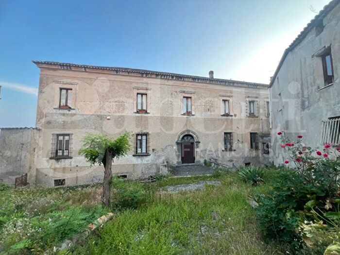 Appartamento con 19 locali in vendita in Via Toscano, Fiumefreddo Bruzio