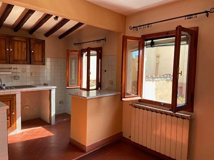 Appartamento trilocale in affitto in Via del Campuccio, San Frediano, Firenze