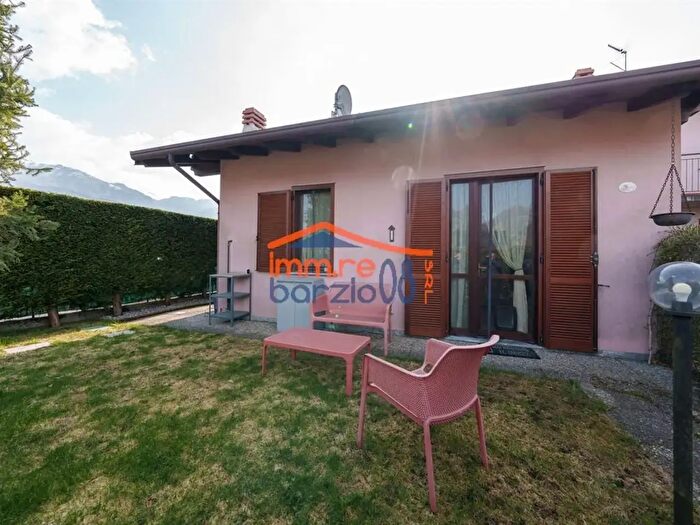 Casa trilocale in vendita in Cremeno