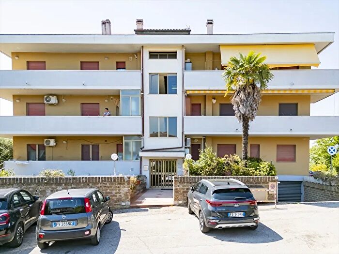 Appartamento trilocale in vendita in Via dei Frentani, Chieti