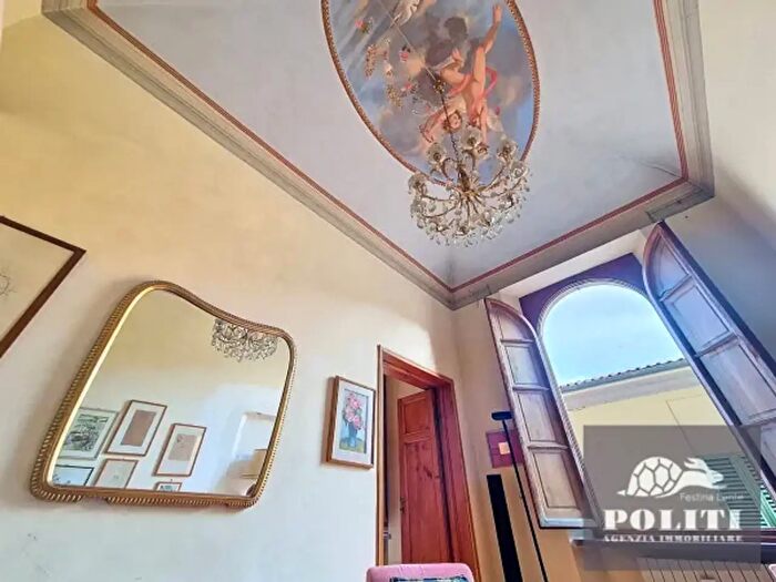 Appartamento trilocale in vendita in Via Benvenuto Cellini, Empoli