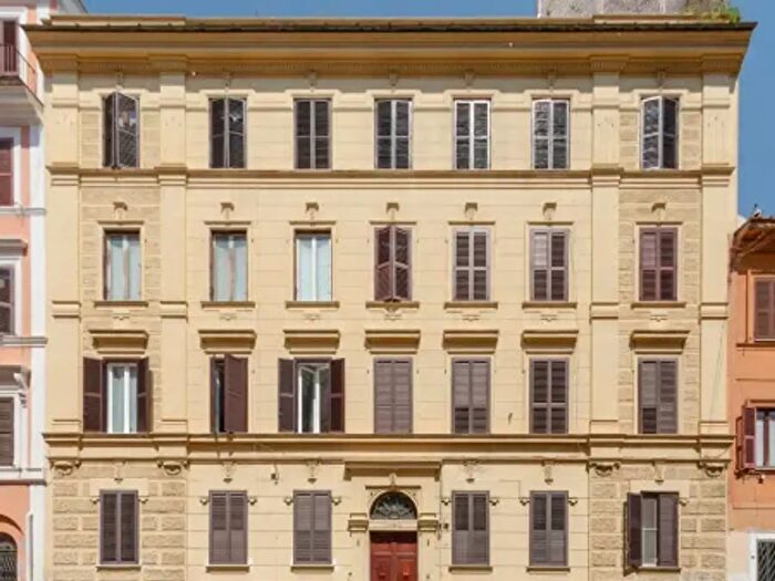 Appartamento quadrilocale in affitto in Borgo Pio, Roma