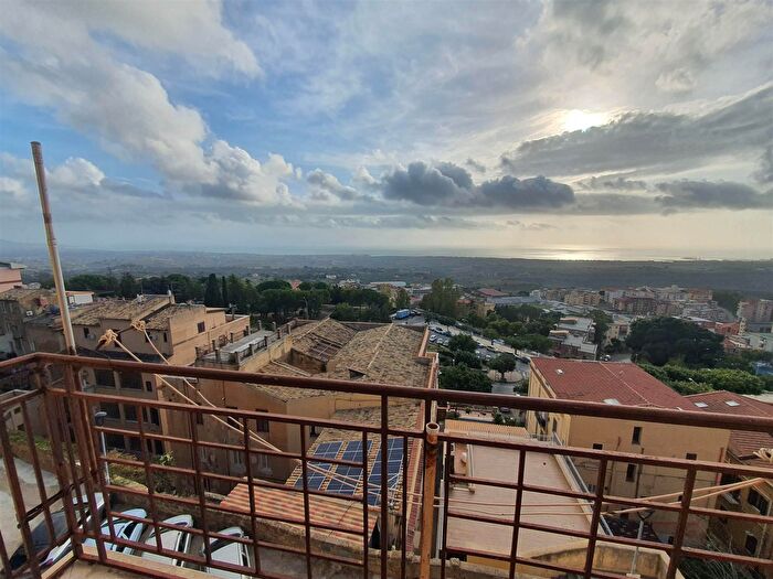 Appartamento trilocale in vendita in Via Picone, Agrigento