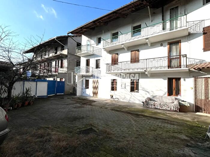 Appartamento trilocale in vendita in Via Trento, Mercenasco