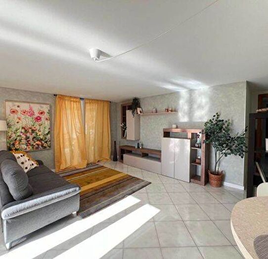 Appartamento trilocale in affitto in Via Renato Iaselli, Parco Cerasole, Caserta