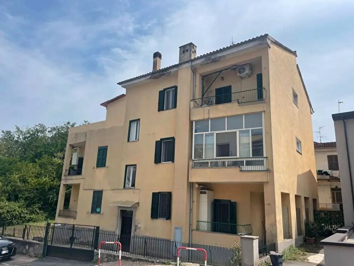 Appartamento trilocale in vendita in Via Carpinetana Sud, Colleferro