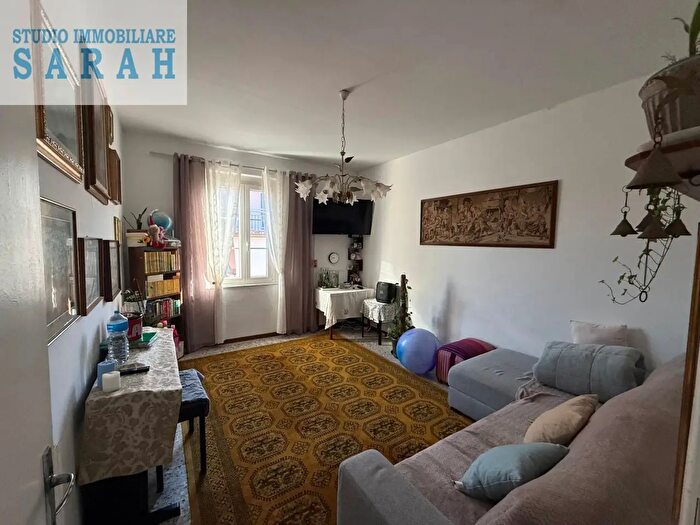 Appartamento con 5 locali in vendita in Via Verdi, Viareggio