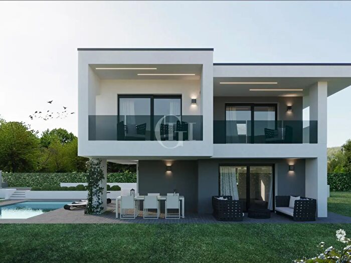 Casa con 9 locali in vendita in Via San Cassiano, Moniga Del Garda