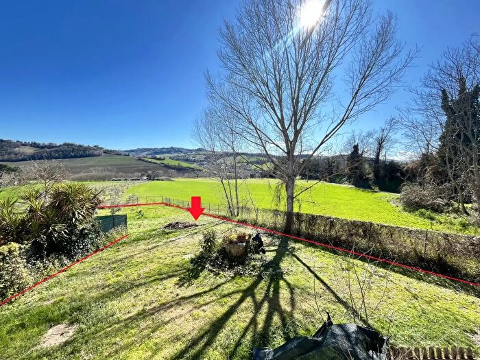 Casa con 6 locali in vendita in Grottazzolina