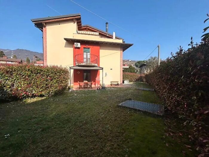 Case in Vendita e in Affitto - 3