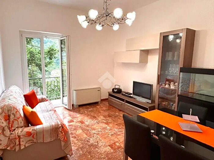 Casa quadrilocale in vendita in Via Manlio Chiocchetti, Serra Ricco