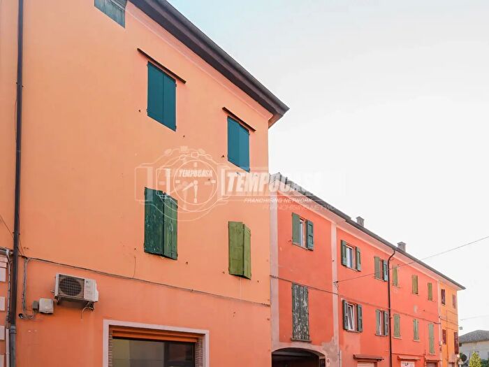 Appartamento trilocale in vendita in Via Vittorio Veneto, San Pietro In Casale