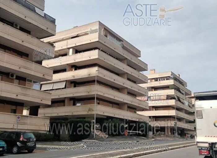 Appartamento bilocale in vendita in Via Raoul Chiodelli, Roma