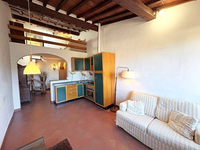 Appartamento con 6 locali in affitto in Via Romana, Santo Spirito, Firenze