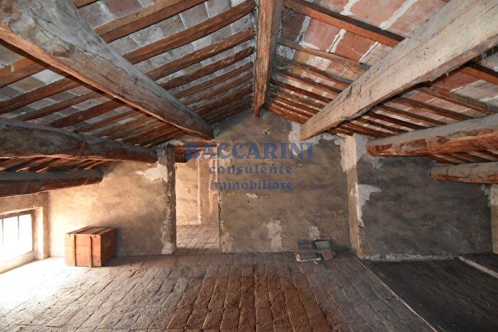 Casa con 7 locali in vendita in Via Oriani, Faenza