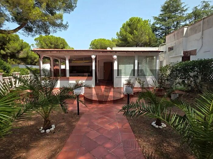 Casa trilocale in vendita in Residence Mira Snc, Peschici