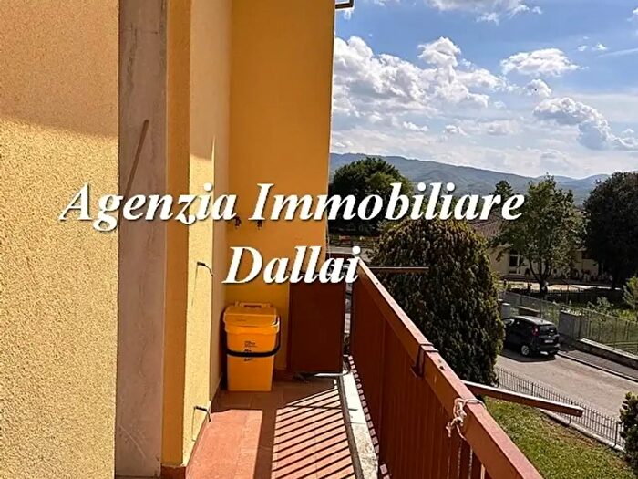 Appartamento quadrilocale in vendita in Via Fratelli Cervi, Scarperia e San Piero