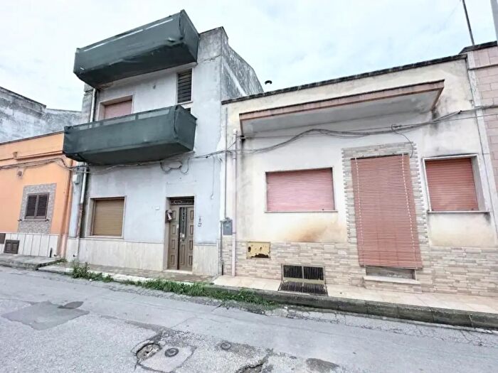 Casa con 6 locali in vendita in Via Vittorio Veneto, Sava