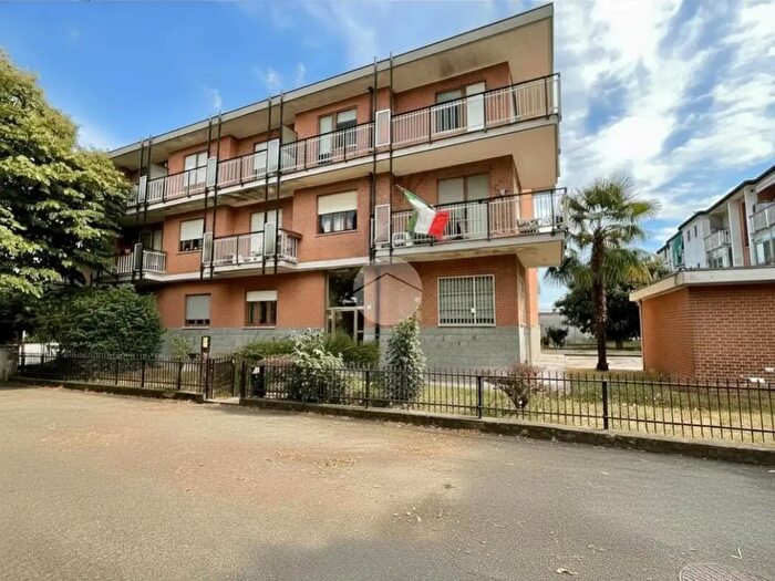 Appartamento bilocale in vendita in Via Camillo Olivetti, Leini'