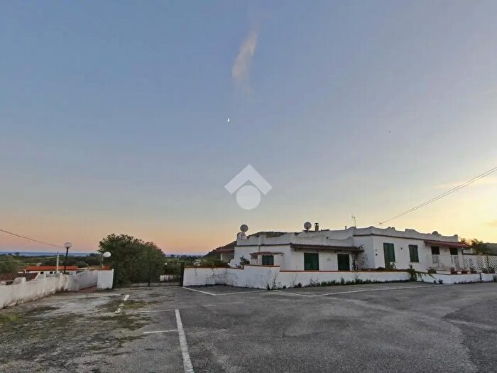 Casa con 7 locali in vendita in Via S Agata Nord, Centola