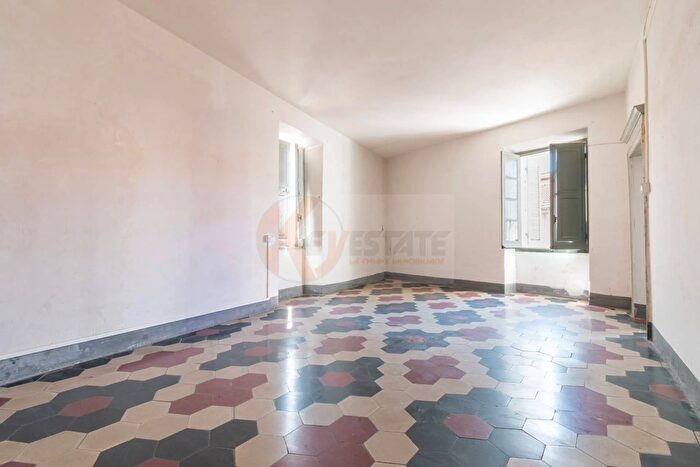 Casa con 6 locali in vendita in Corso Spano, Ploaghe