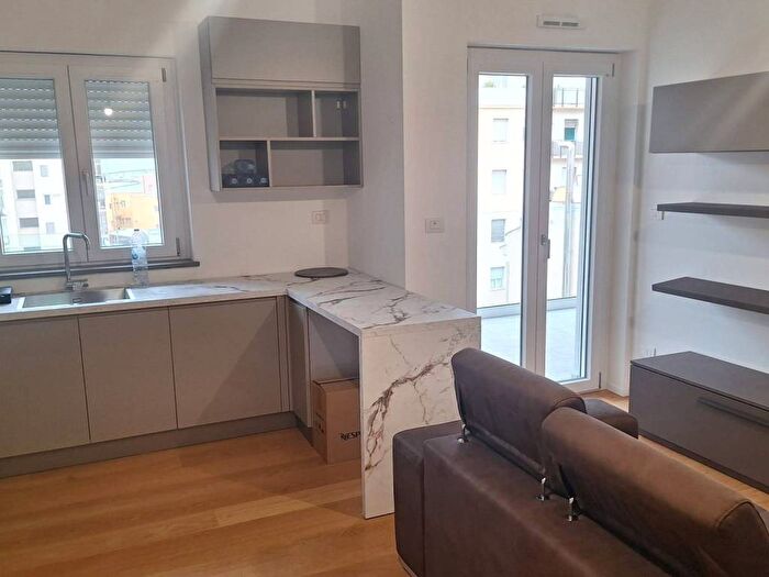 Appartamento trilocale in affitto in Via Nazario Sauro, Porta Nuova, Pescara