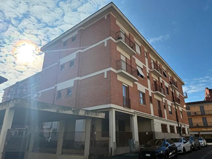Appartamento quadrilocale in vendita in Via SantEvasio, Asti