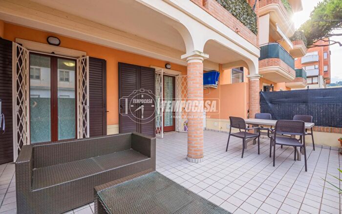 Appartamento bilocale in vendita in Viale Regina Margherita, Potenza Picena