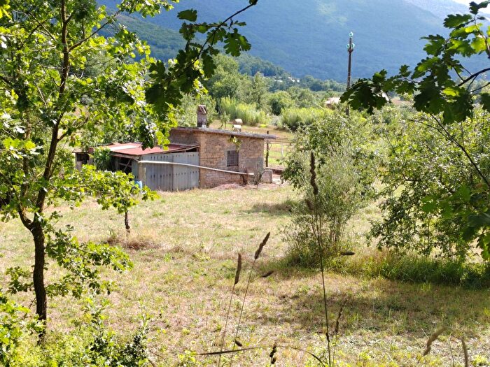 Casa bilocale in vendita in Via San Francesco, Vallecorsa