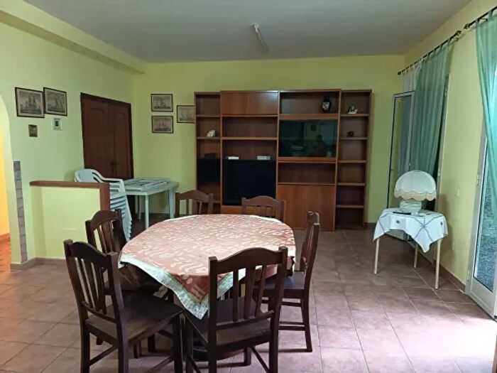 Appartamento trilocale in affitto in Carlentini
