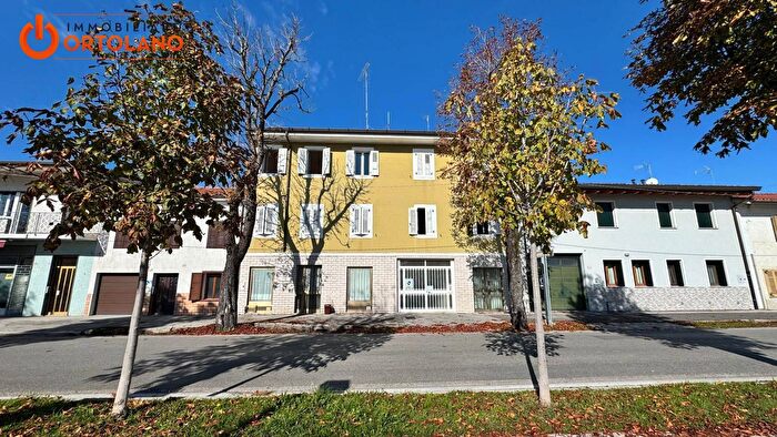 Appartamento quadrilocale in vendita in Viale Garibaldi, Ronchi Dei Legionari