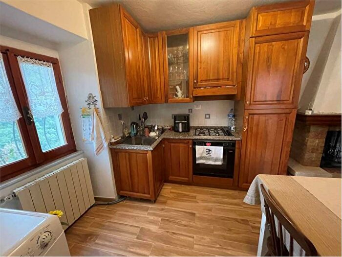 Appartamento quadrilocale in affitto in Fosdinovo