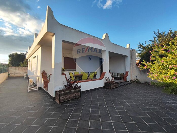 Casa con 5 locali in vendita in Via dellAgata Snc, Siracusa