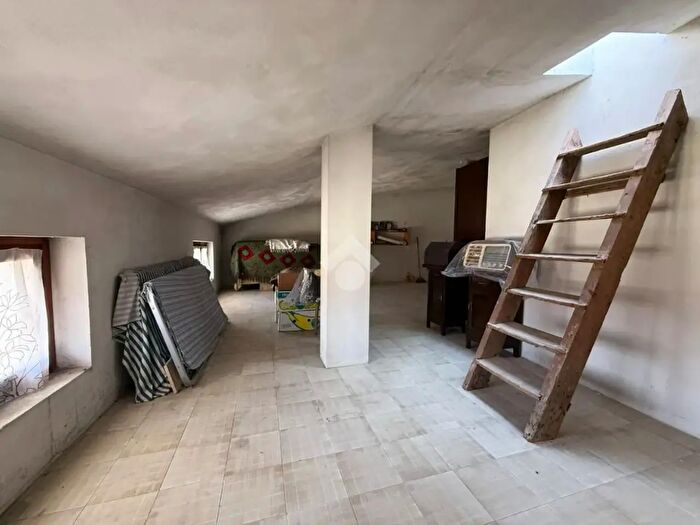 Casa quadrilocale in vendita in Via Valle, Borgo San Giacomo