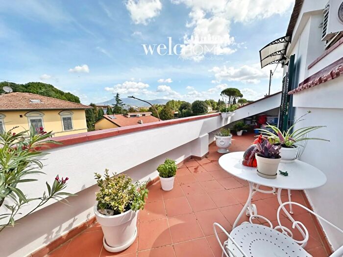 Appartamento trilocale in vendita in Campi Bisenzio