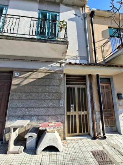 Casa con 6 locali in vendita in Via Benedettina Inferiore, Terme Vigliatore