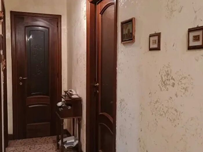 Appartamento con 5 locali in vendita in Via Riboli, Torino