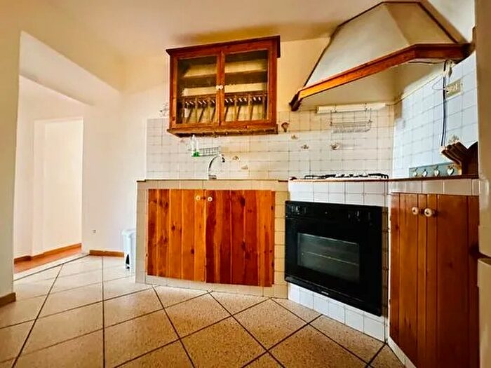 Appartamento trilocale in vendita in Via delle Panche, Firenze