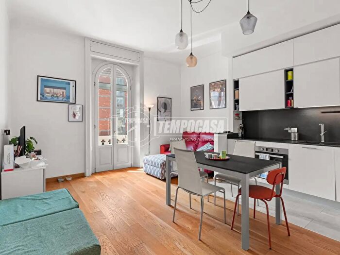 Appartamento bilocale in vendita in Via Buschi, Milano