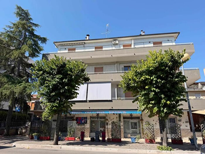 Appartamento con 8 locali in vendita in Vorso Mazzini, Vasto