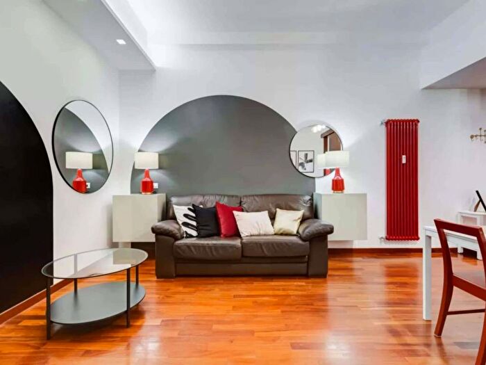 Appartamento trilocale in affitto in Via Francesco Caracciolo, Cipro, Roma