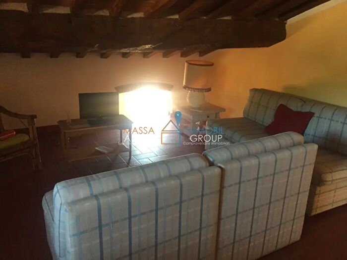 Appartamento bilocale in affitto in Via Carducci, Massa