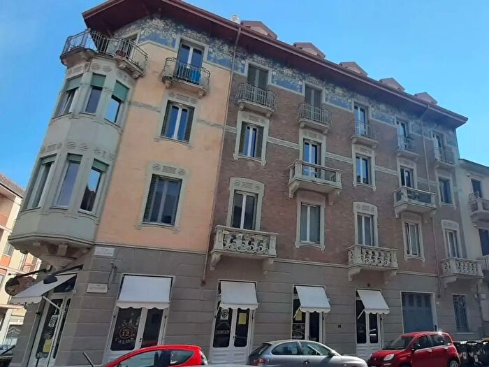 Appartamento quadrilocale in affitto in Via Buttigliera, Torino